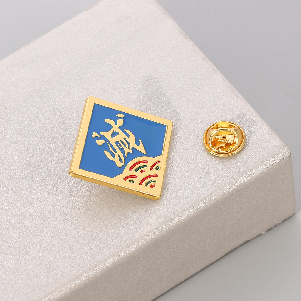 1 unidad de pin de metal con d - Anime Merchandise Logo reseña y precio
