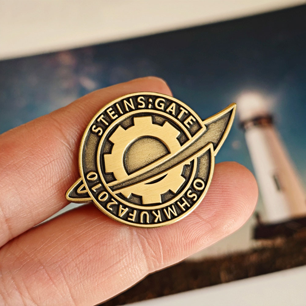 Steins;Gate Pin Anime mercancí - Anime Merchandise Logo reseña y precio